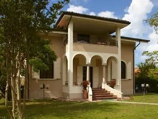 Bed & Breakfast La Coralia 2*